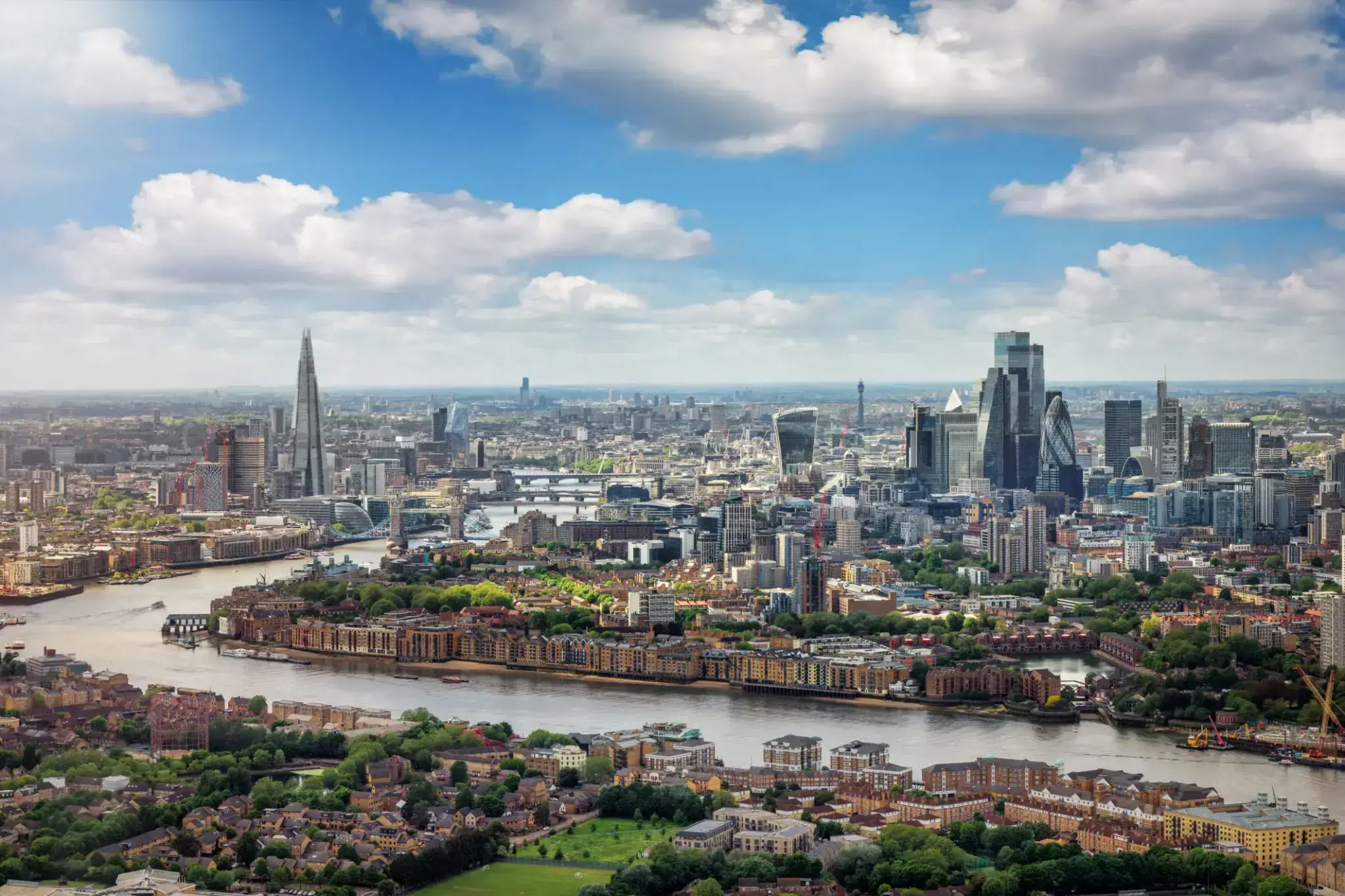 London skyline with River Thames and skyscrapers.